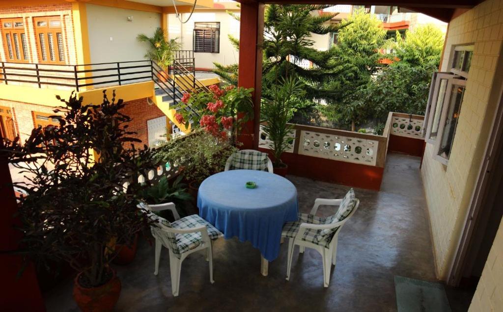 New Tourist Guest House Pokhara Eksteriør bilde