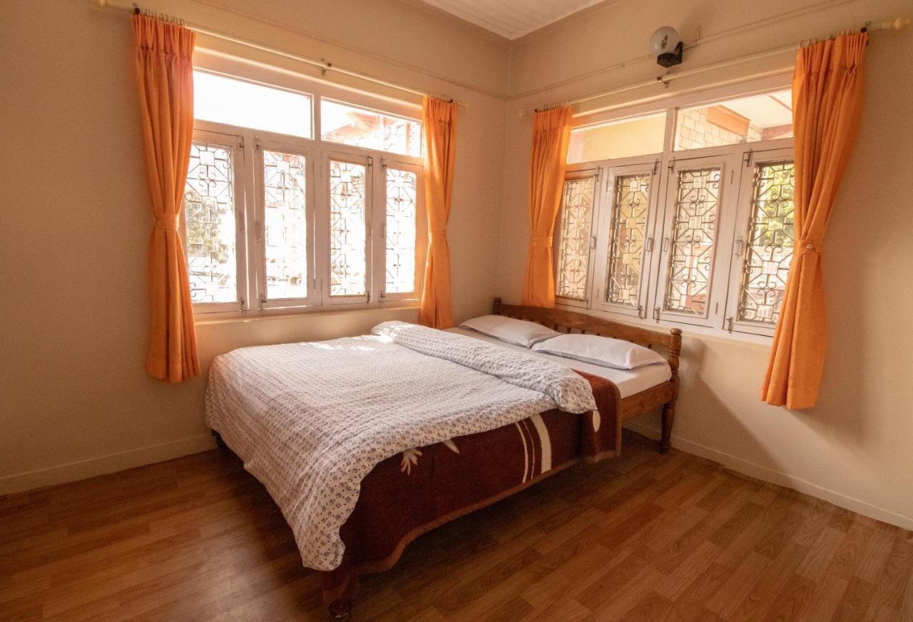 New Tourist Guest House Pokhara Eksteriør bilde